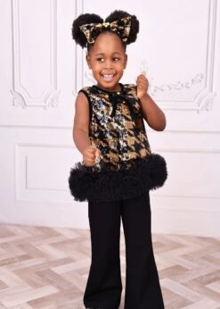 Amber Sequin Top And Trouser Set Black/Gold -Angels Face Negozio Amber Set Black Gold Lifestyle 1