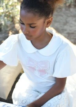 Mallory Bow Top Snowdrop -Angels Face Negozio Mallory Top Snowdrop Campaign 1