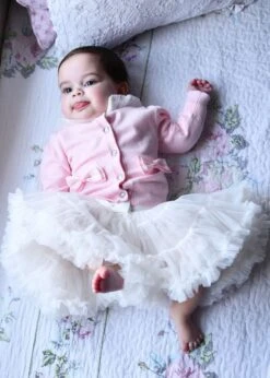 Binky Baby Tutu Snowdrop 14 Binky Baby Tutu Snowdrop -Angels Face Negozio Nicolette BabyCardigan PalePink Lifestyle 2