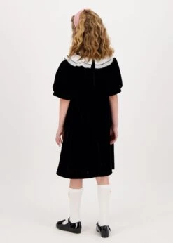 Oprah Velvet Dress Black 12 Oprah Velvet Dress Black -Angels Face Negozio Oprah Dress Black Lifestyle 2