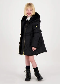 Peppa Coat Black -Angels Face Negozio Peppa Coat Black Lifestyle