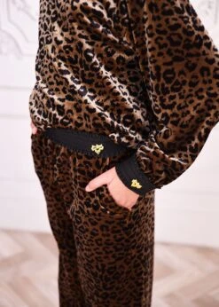 Teskey Leopard Top And Trouser Set Black -Angels Face Negozio Teskey Set Leopard Lifestyle 2 d9995672 9013 4d43 bf33 e4c0f756eca0