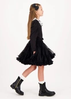 Thelma Pleated Collar Top Black -Angels Face Negozio Thelma Top Black Lifestyle 1 03411775 6d02 476b ac96 c9fba1c6da50